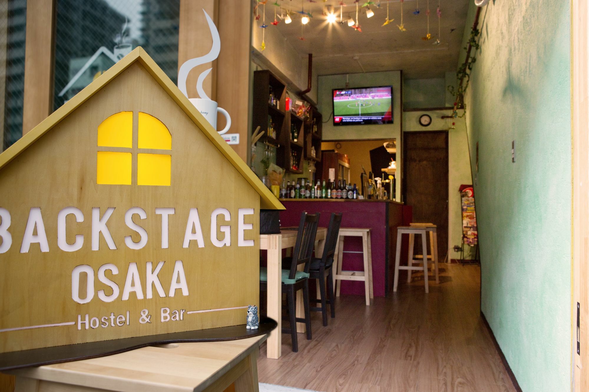 Backstage Party Hostel & Bar Osaka Buitenkant foto